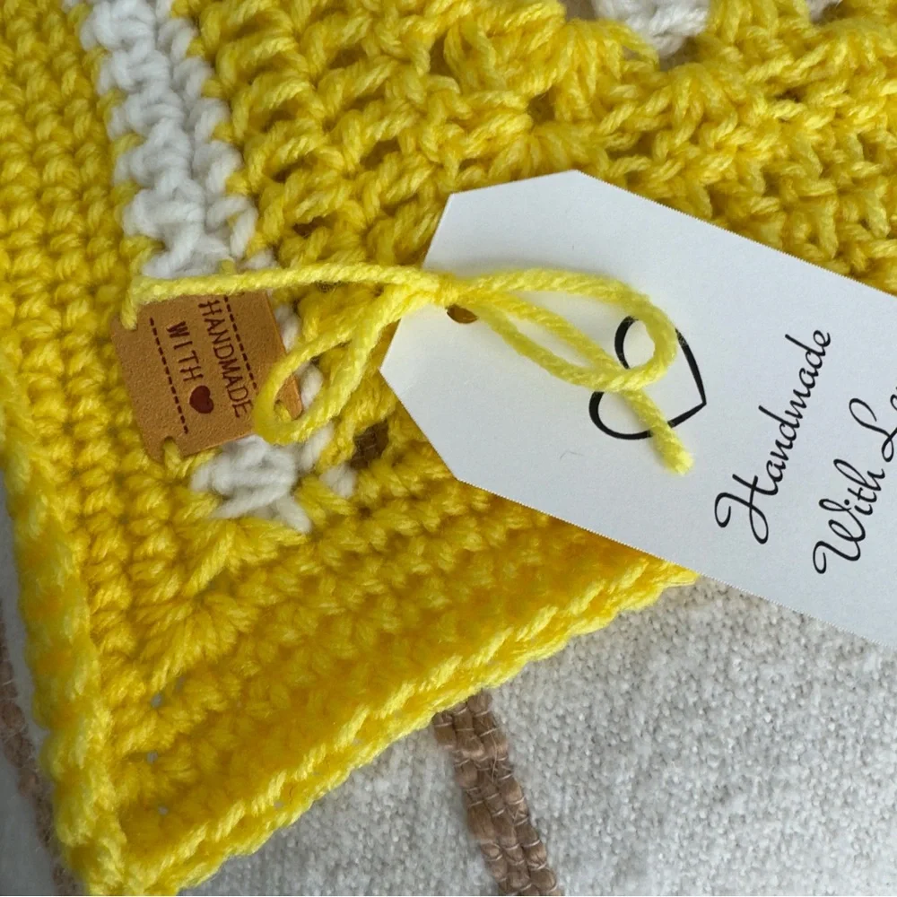 Handmade nwt crochet